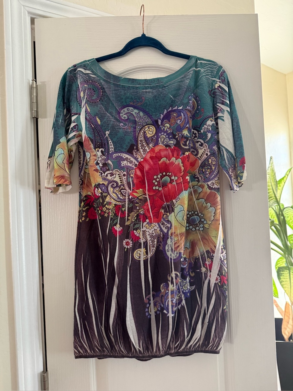 Alice + Olivia Teal Scoop-Neck Tunic with Red & Yellow Floral Print - excellent
